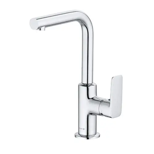 Kludi-Wasserhahn mit seitlicher Bedienung, verchromt. Der Auslauf hat eine zylindrische Form und ist an einem kompakten Sockel montiert.
